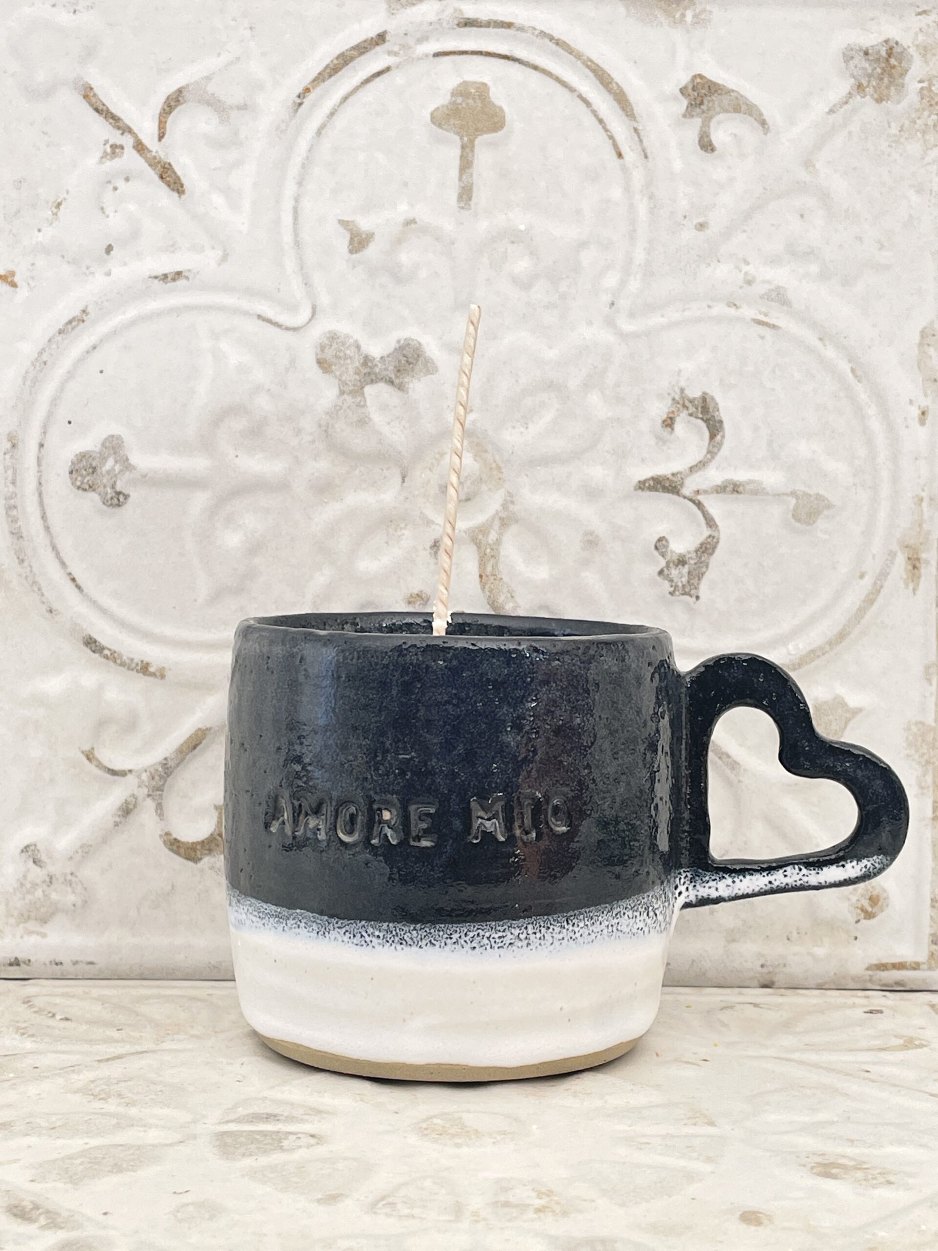 Cér’AmOré Mio Tasse Anse Coeur Noir